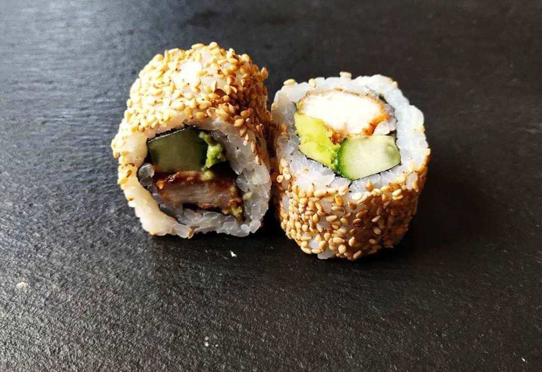 A3dcba46 4947 11Ec B0b4 Fae4be369d91 Chicken Roll