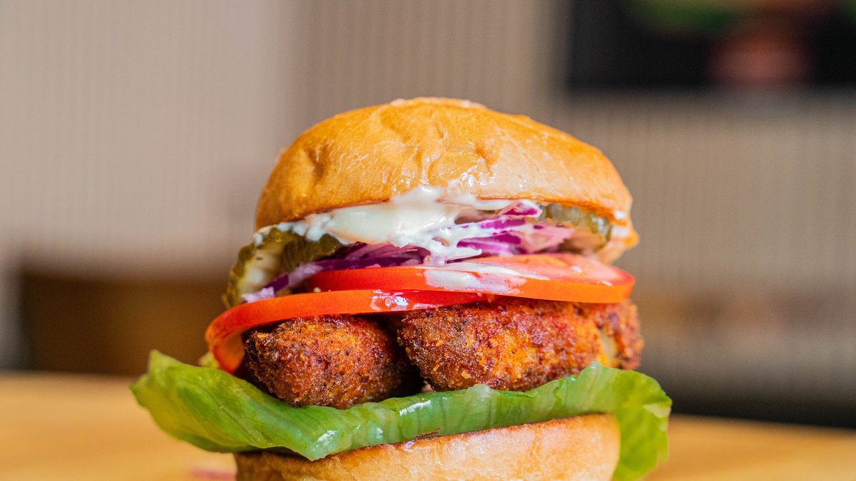 4D499714 2Ee6 11Ed 97D4 72E8cc9da53f Chicken Beast Burger