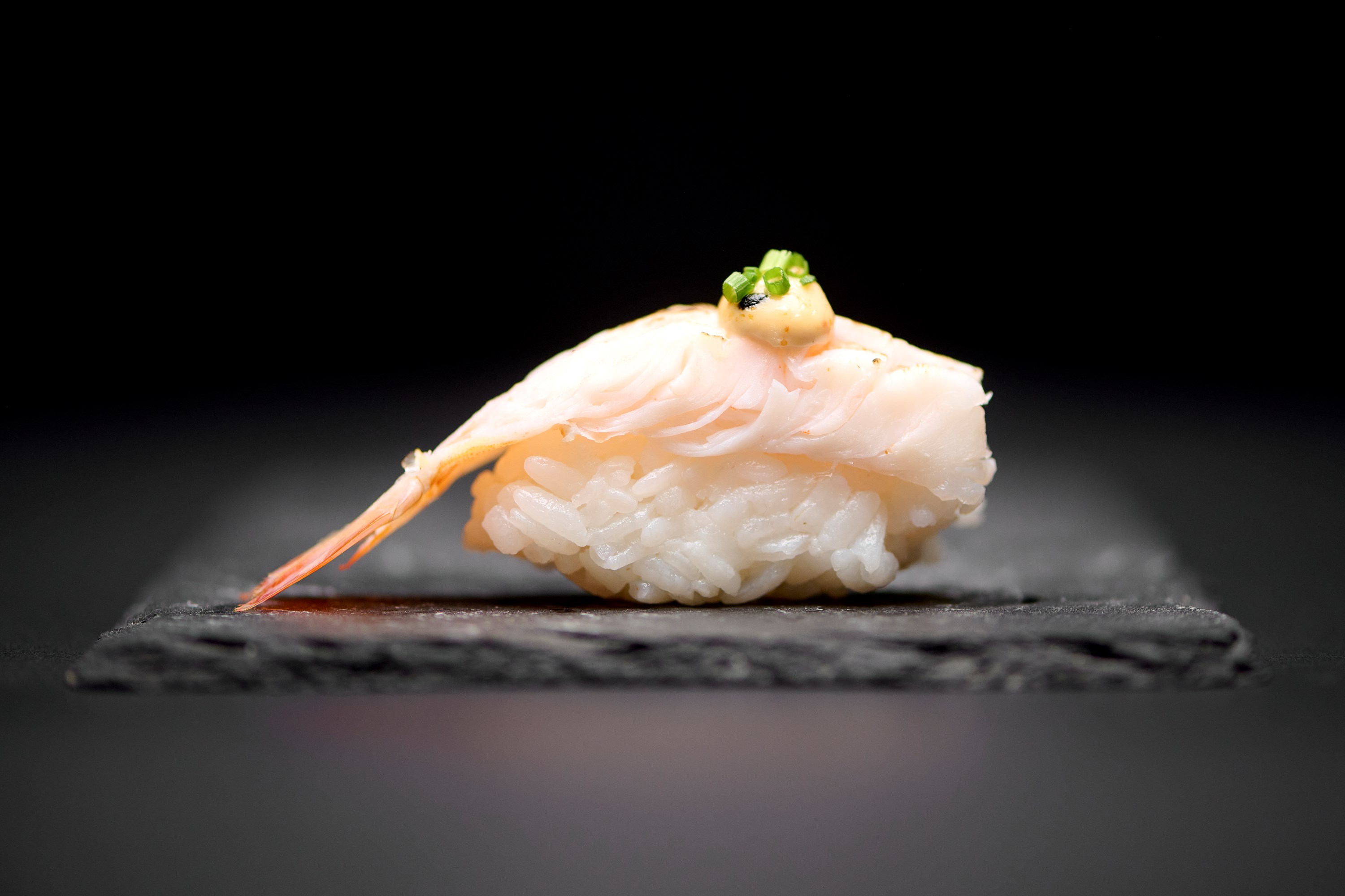 Nigiri Flammegrillet Reje
