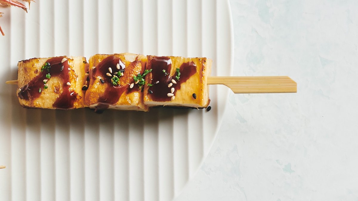 Aea718be 14Bd 11Eb B172 Cea6e6ba3ef1 Sticks