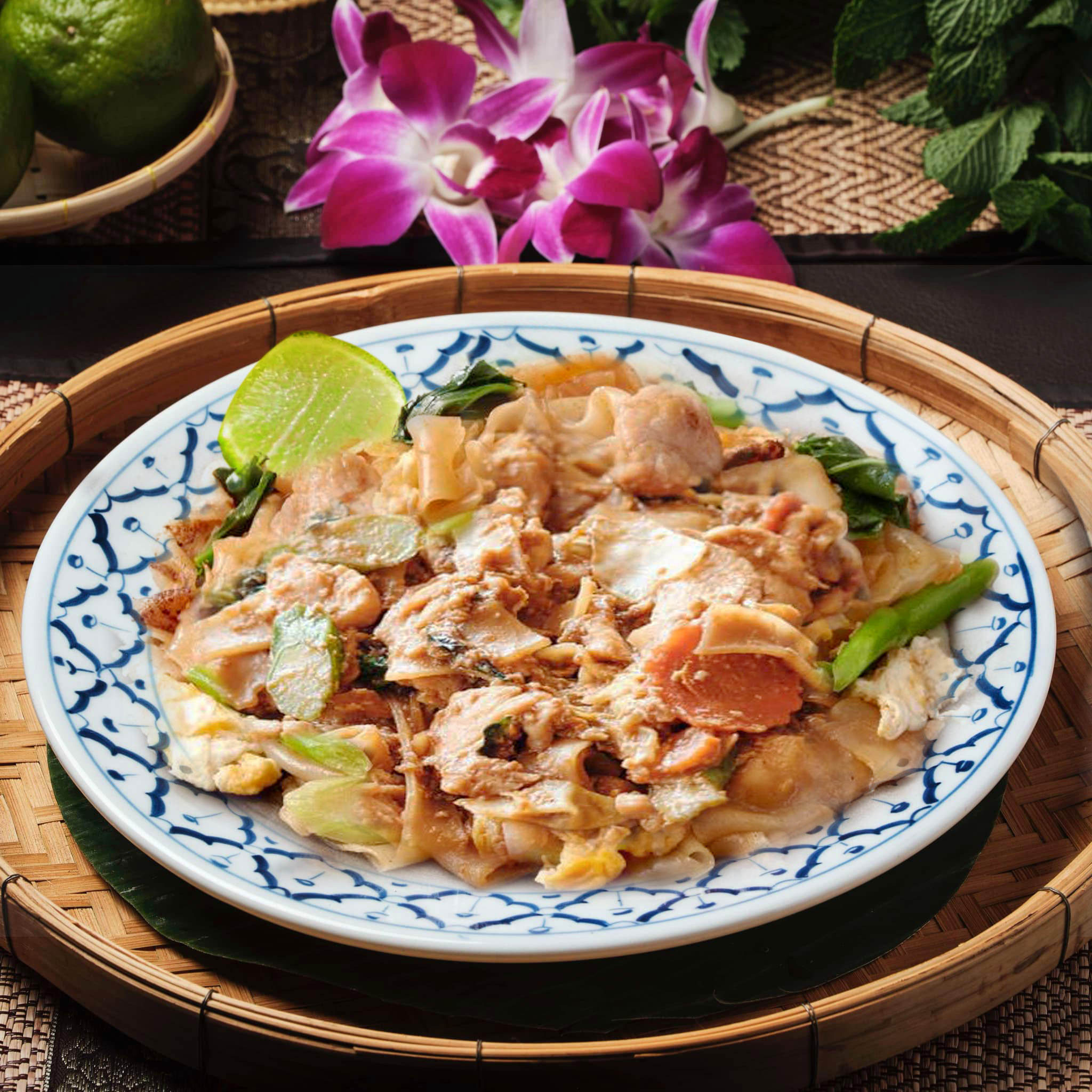 Maithai ผัดซีอิ้วไก่ ED