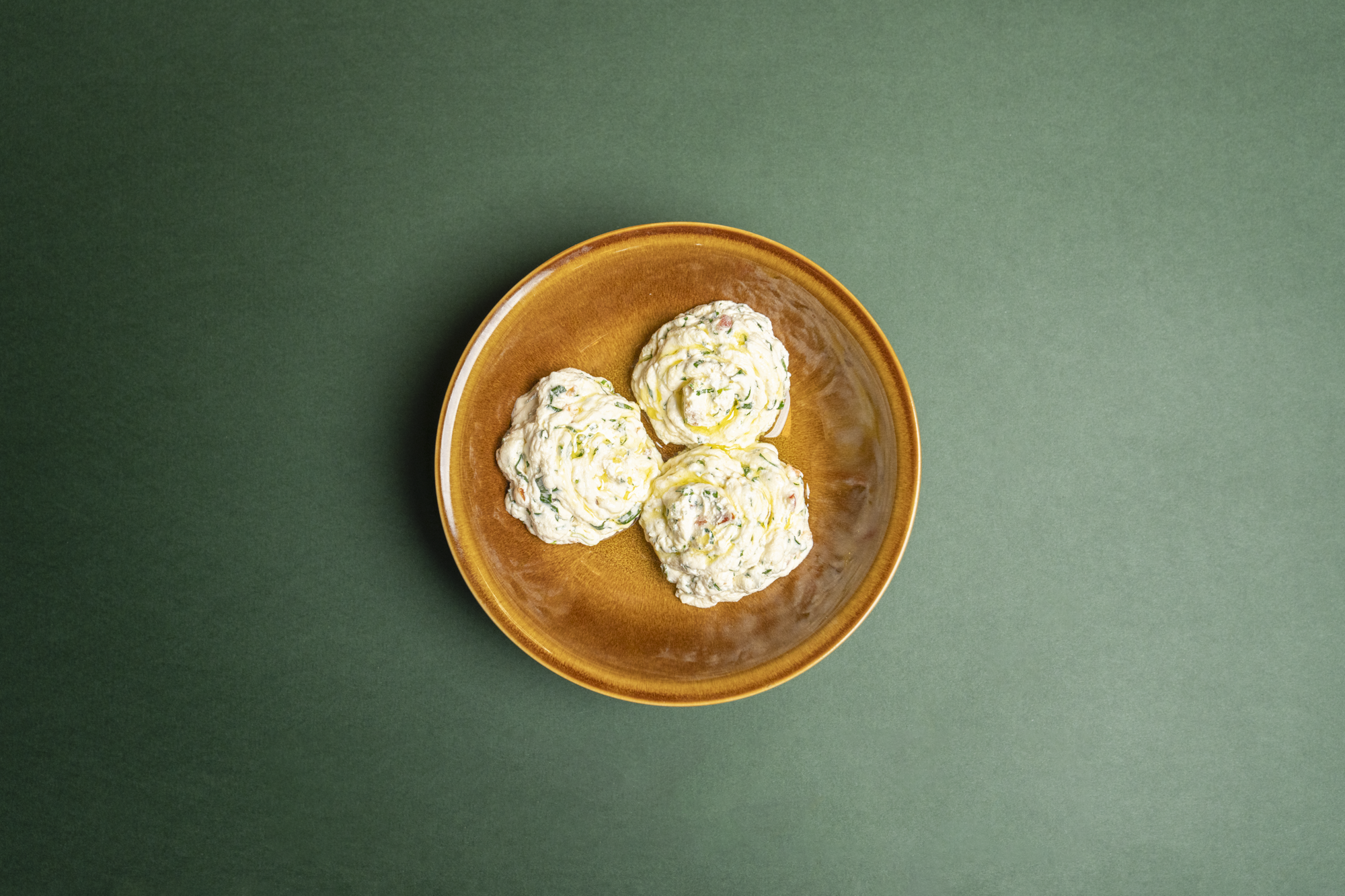 Creamy White Cheese (Compressed)