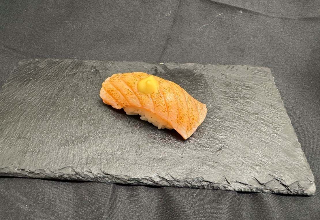 Nigiri Laks Grilled – Stor