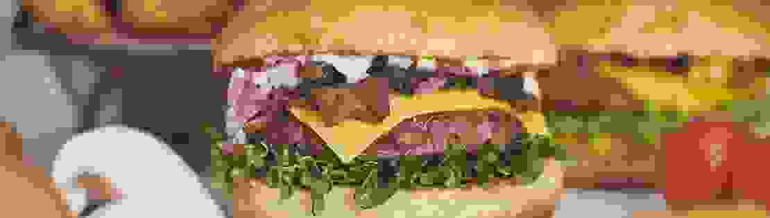 5C4127a4 C348 11Ed Bf6c C2ab3fcc0803 Wolt 230314 Square Burger10332