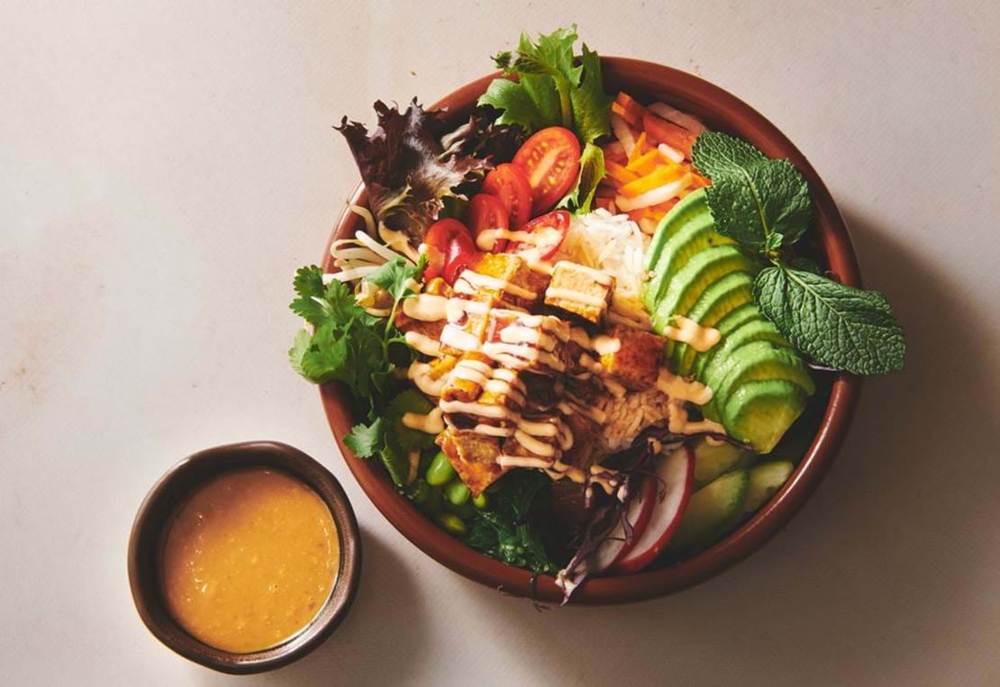 b1ca01a2-55f0-11ed-ae3e-dafd95618d2f_tofu_poke_bowl.jpeg