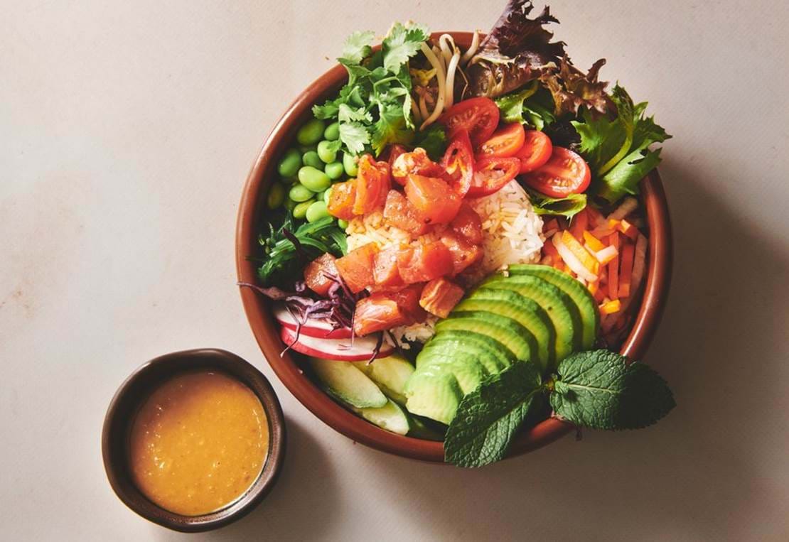 c588b896-55f0-11ed-ad08-02480056a07f_tun_poke_bowl.jpeg