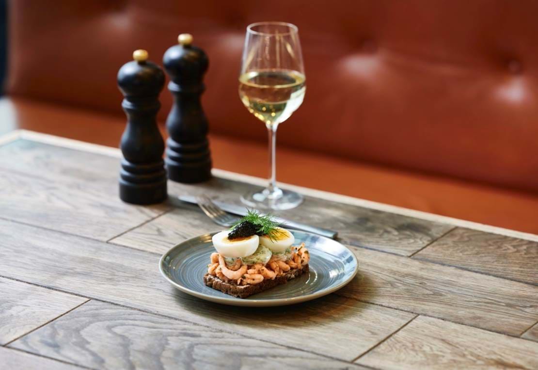 Smørebrød Æg Og Rejer – Stor