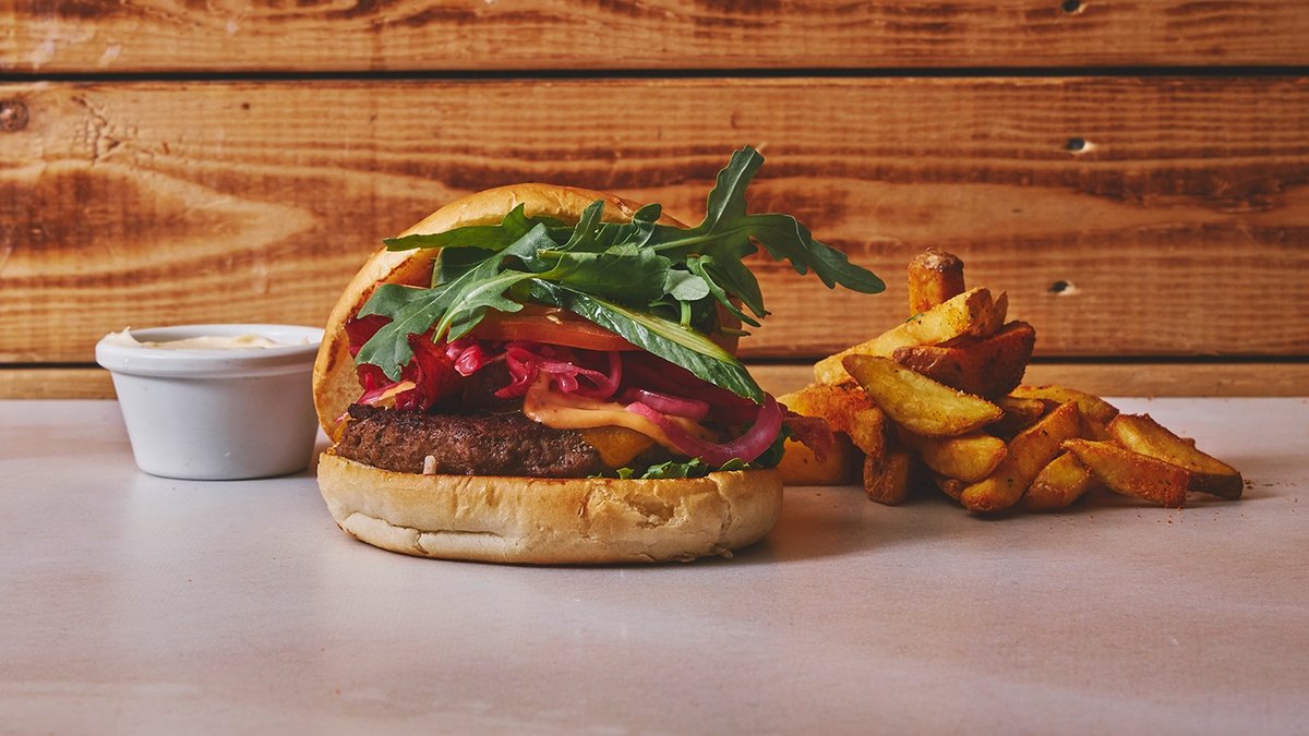 67B0cbf0 3F2a 11Ed A5e5 861Dd27c8e20 Cafe Burger