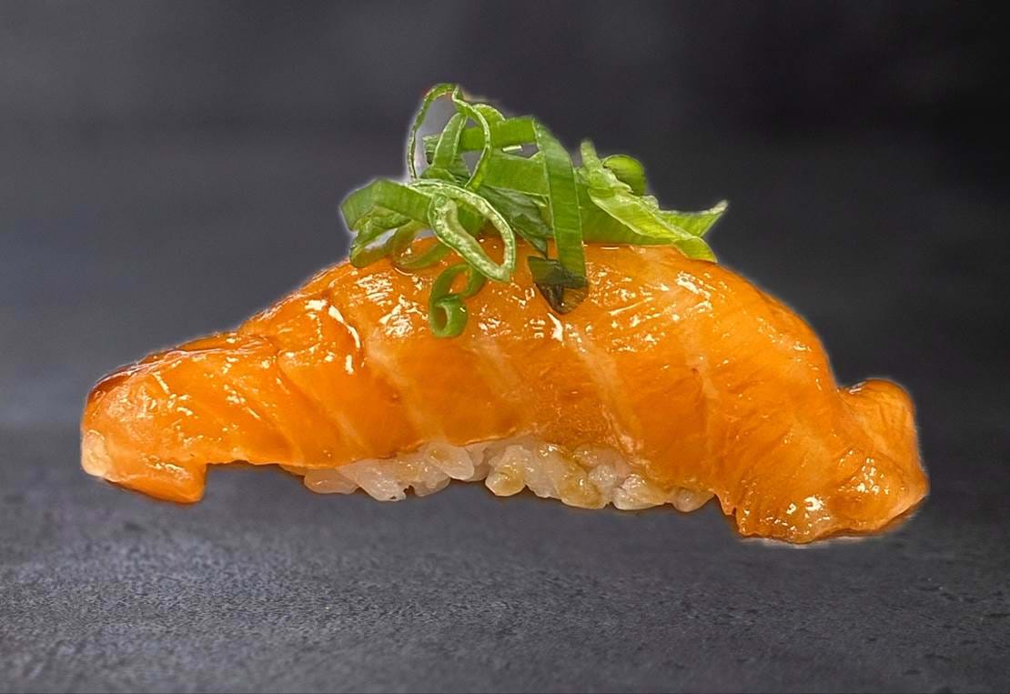 Nigirir Laks, Teriyaki Og Forårsløg Compressed