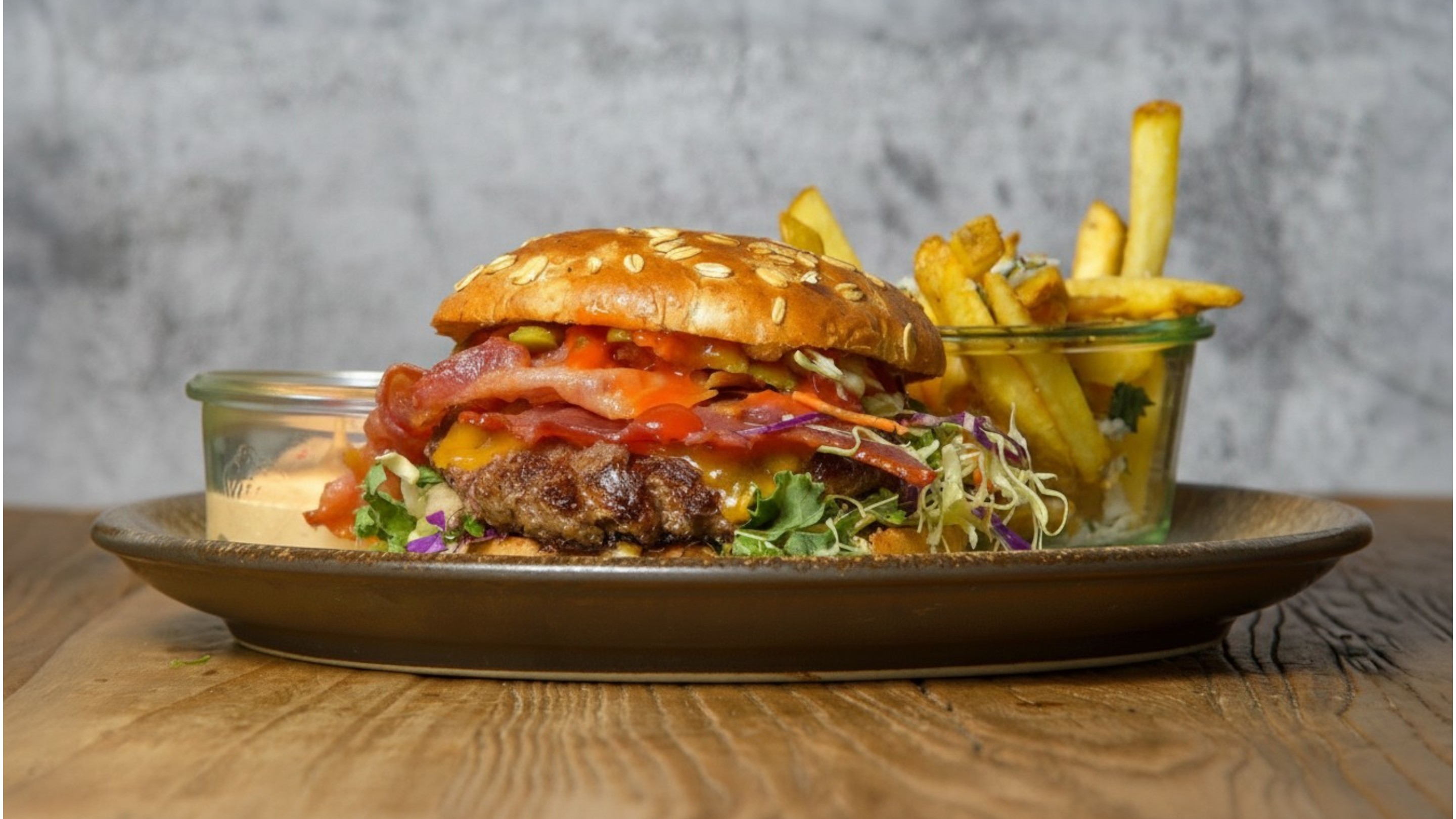 69Bbd2f3e2d6c76324a61087