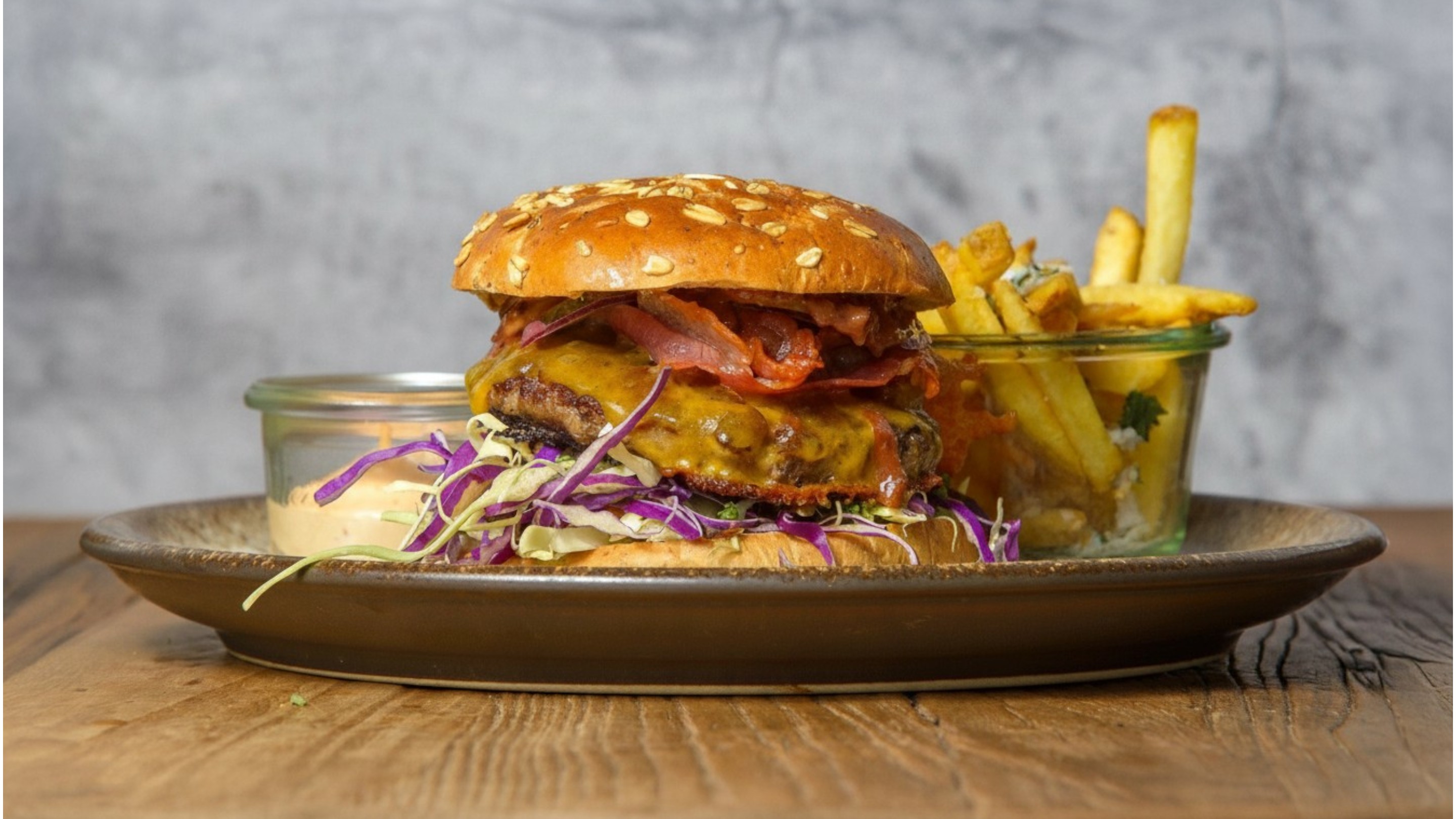 69Bbd300e2d6c76324a6108c