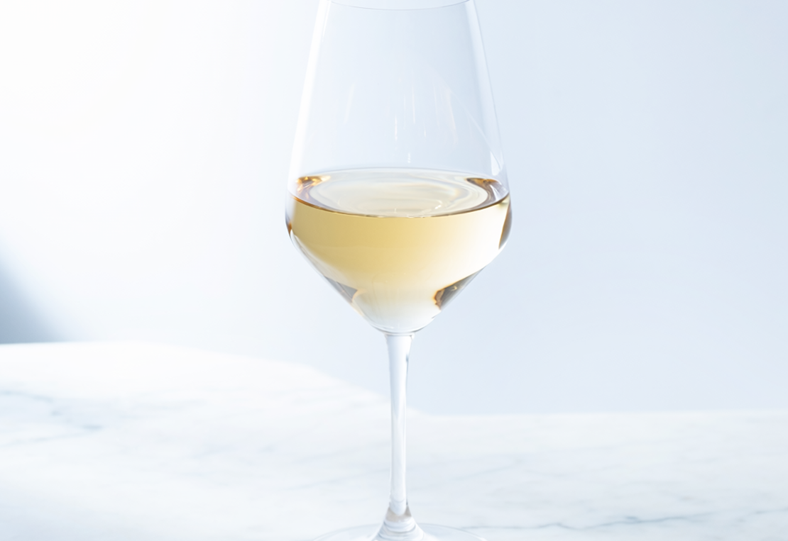 Firefly Sauvignon Blanc Chardonnay Riesling Chablis A Glass Of White Wine On A Whit 744618