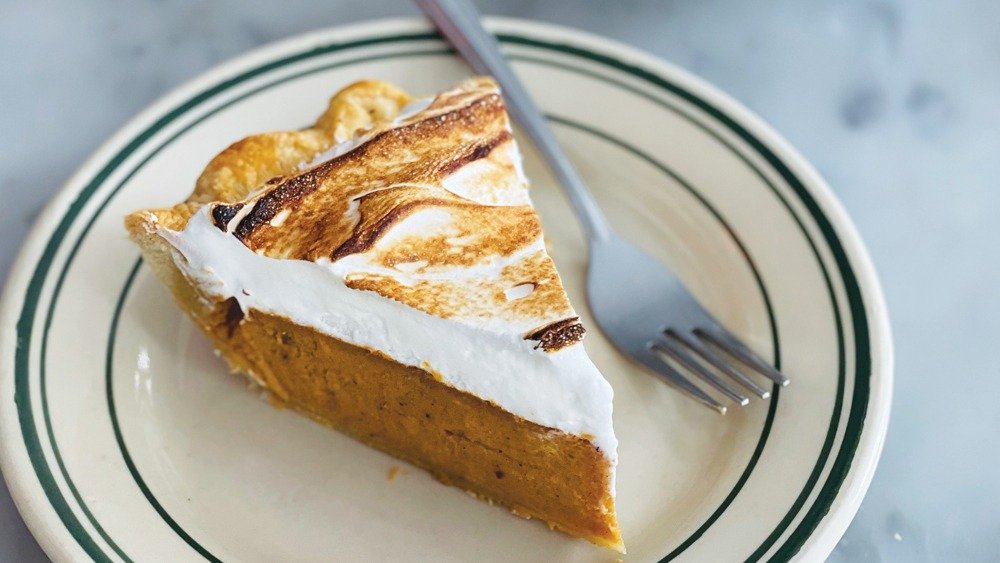 52144822 932F 11Ed 99C9 9Aa0e72cb71f 1000X563 Pumpkinmeringue01