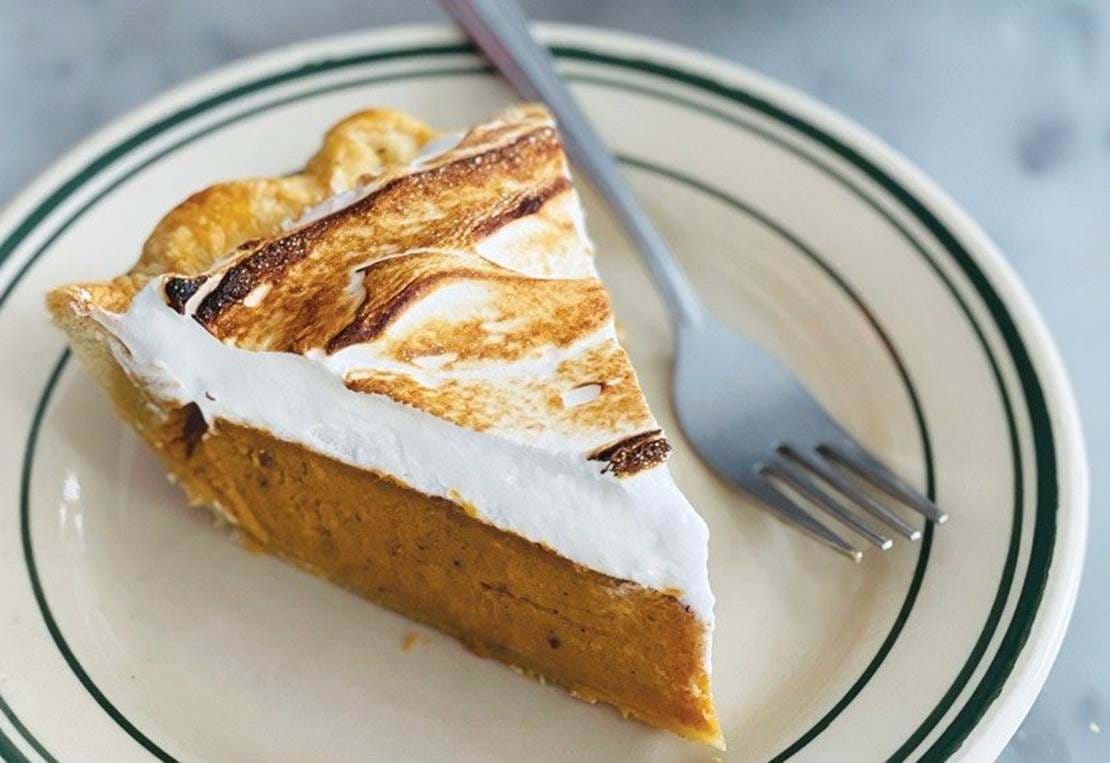 52144822 932F 11Ed 99C9 9Aa0e72cb71f 1000X563 Pumpkinmeringue01