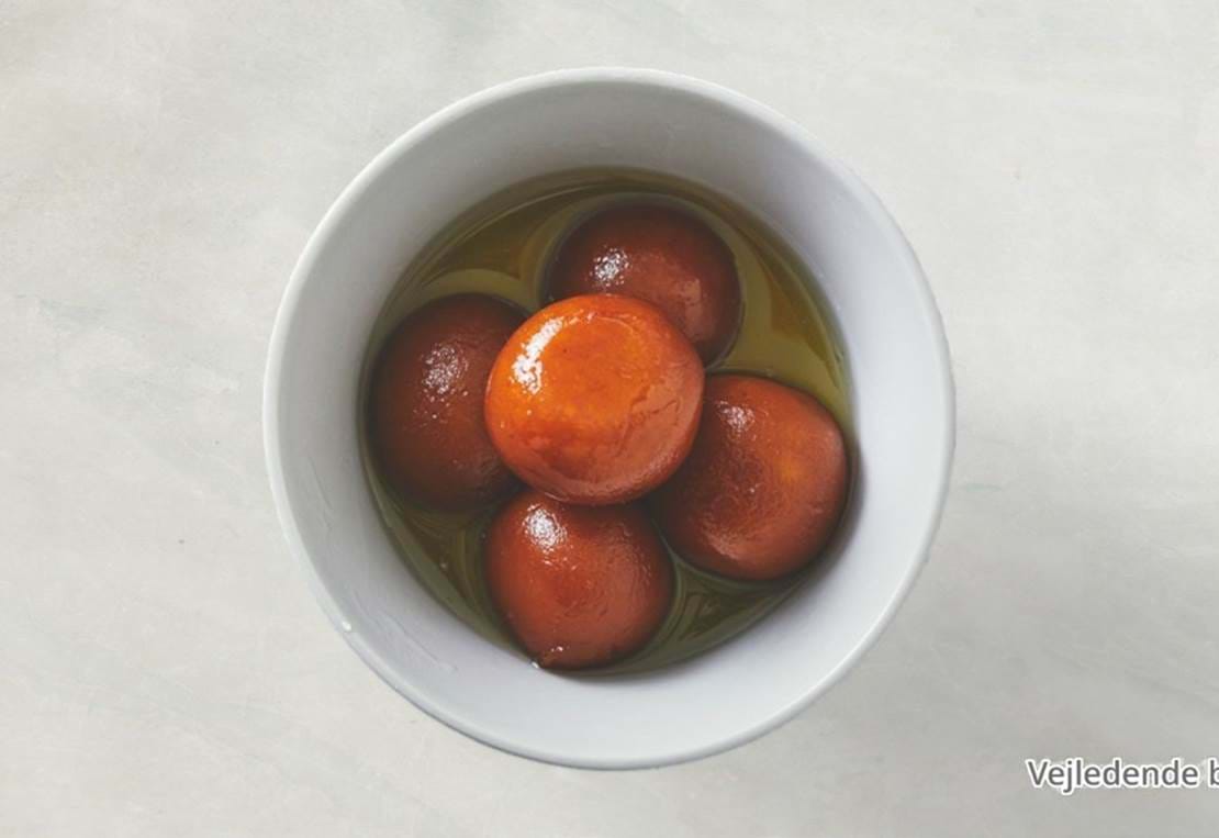 Gulab Jamun (1 Stk.)