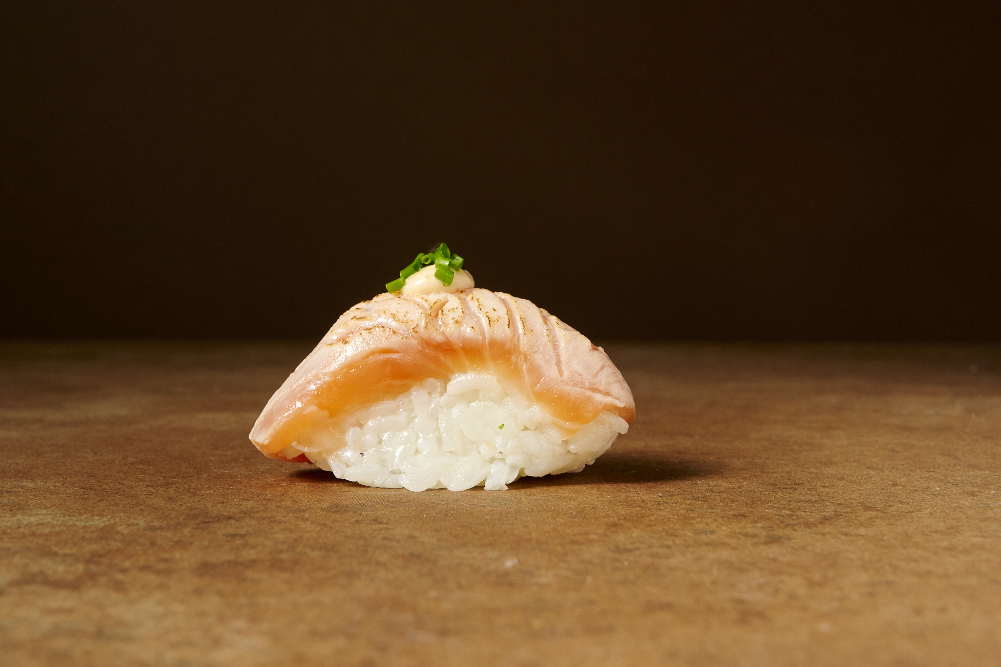 Nigiri Flamberet Laks