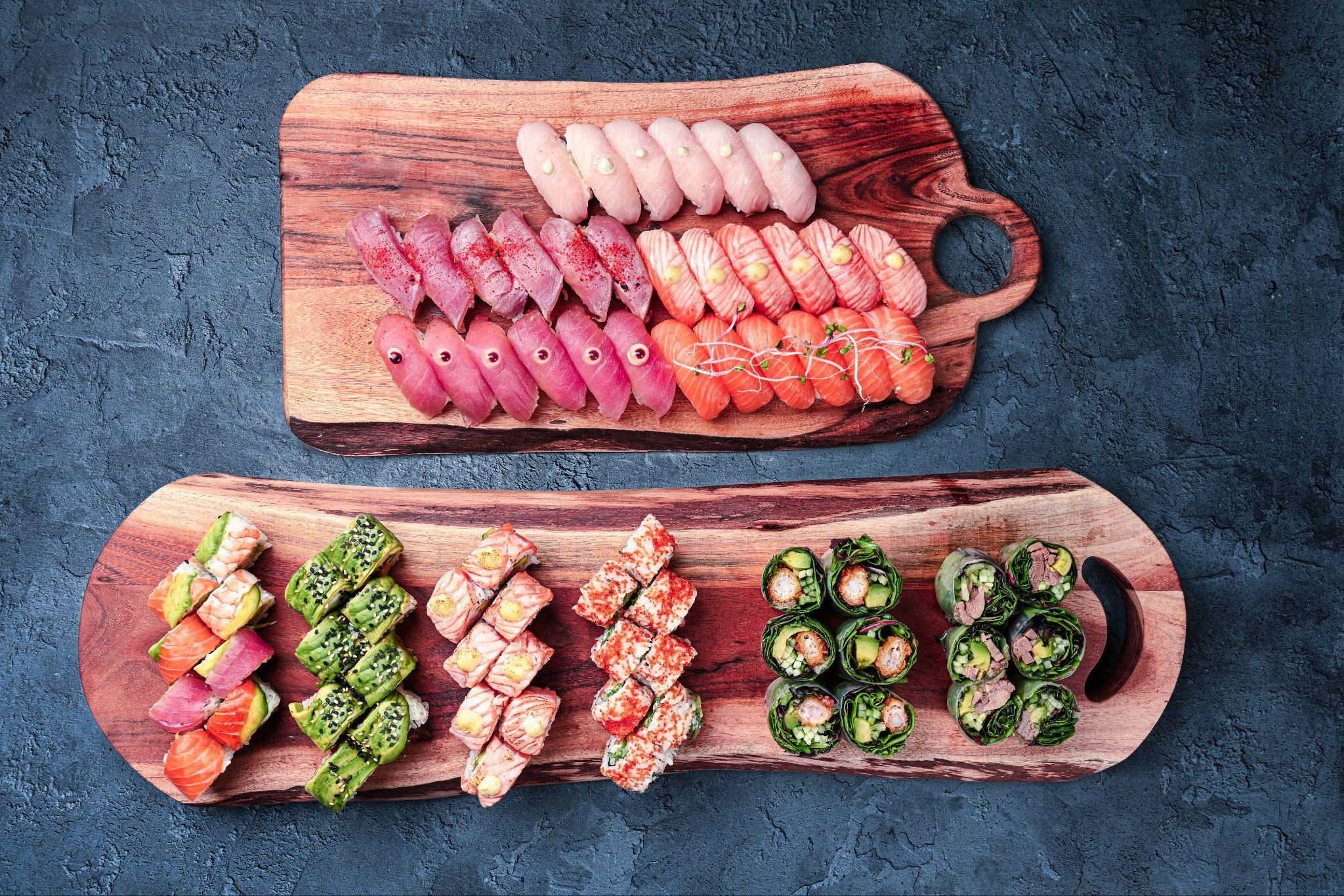 Menu Til Fem Sushi Factory Delux 74 Stk