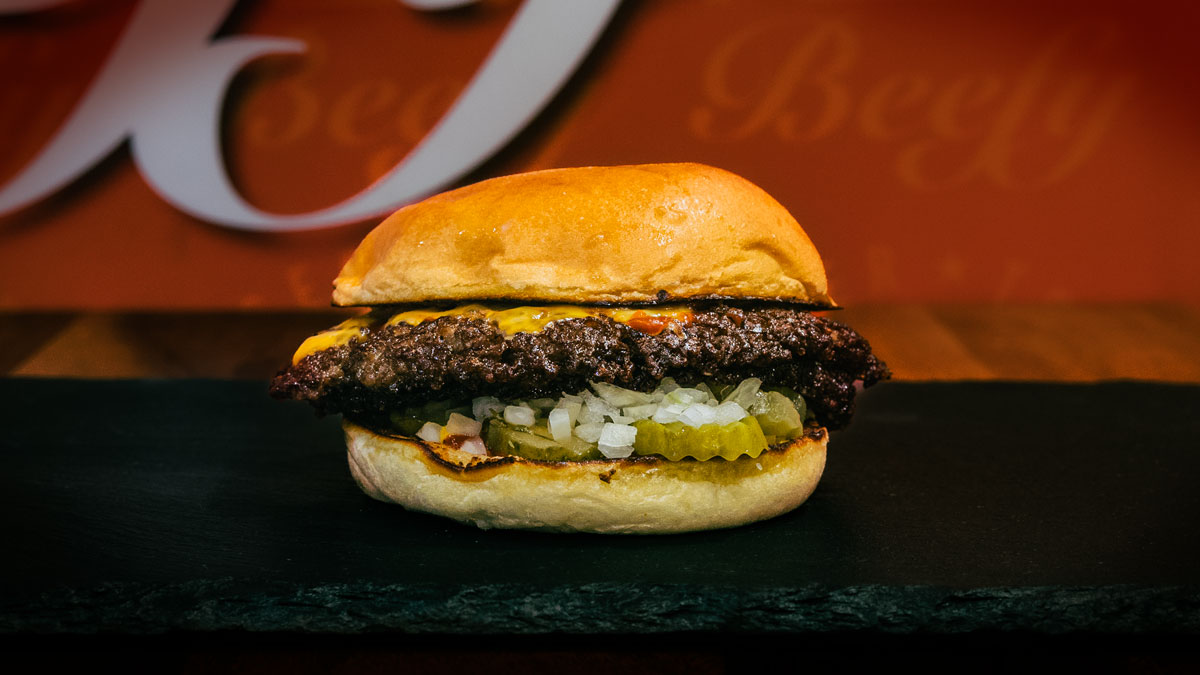 1 Classic Cheeseburger
