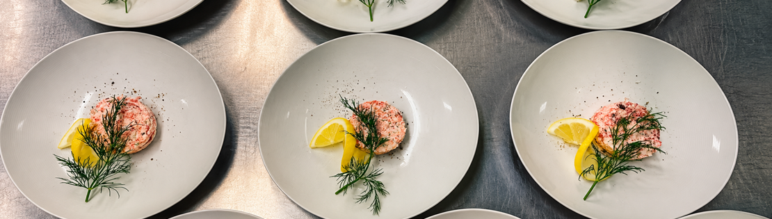 Gentagne Skaldyrstallerkener Med Citron Og Dild