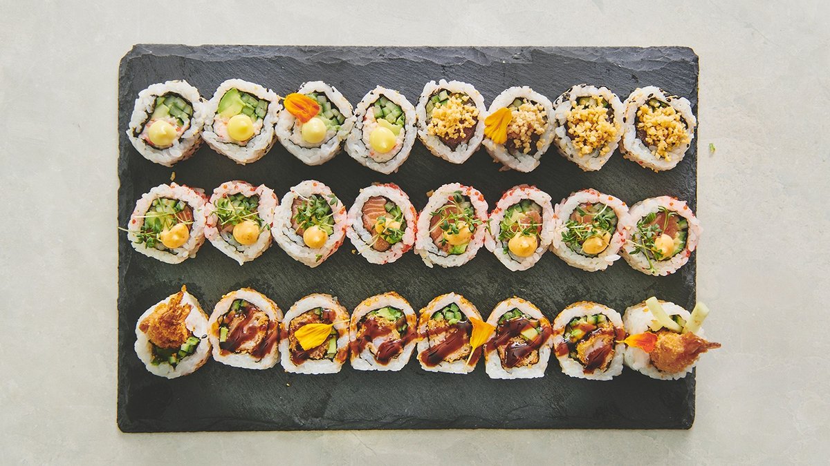 189Cbf56 335E 11Ed 92F0 9E1d0068fbc1 In Side Out Mix