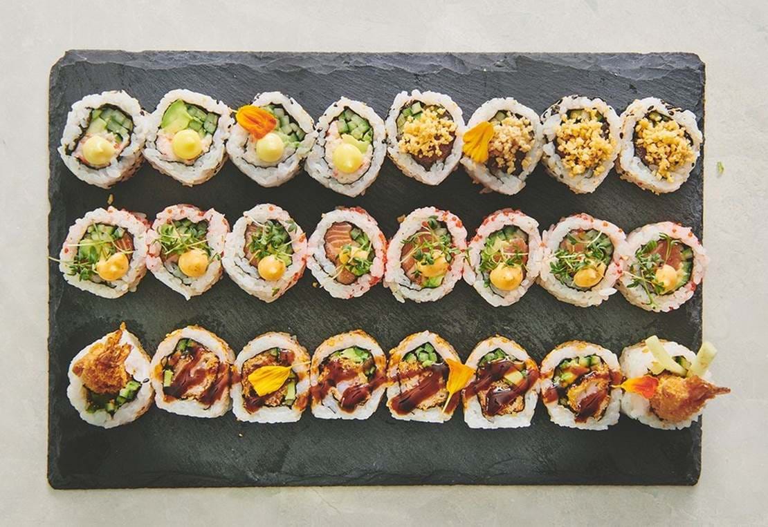 189Cbf56 335E 11Ed 92F0 9E1d0068fbc1 In Side Out Mix