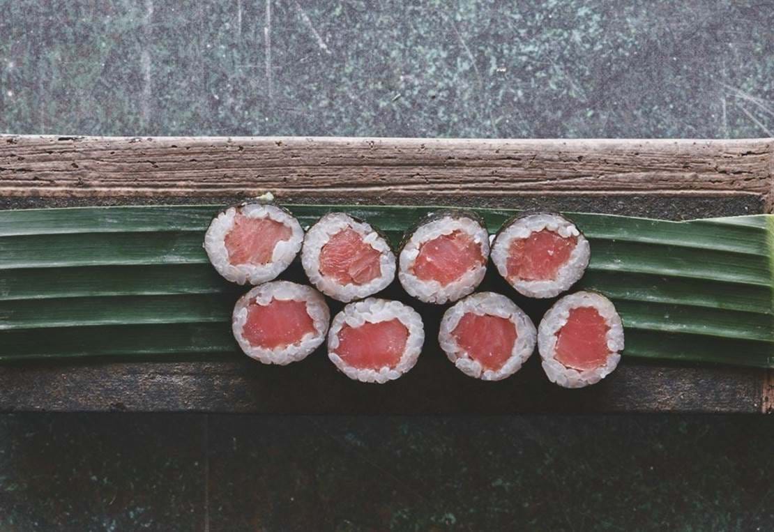 92Fa545c F925 11Ec Bd91 Aa7804b3699a Hosomaki Tuna