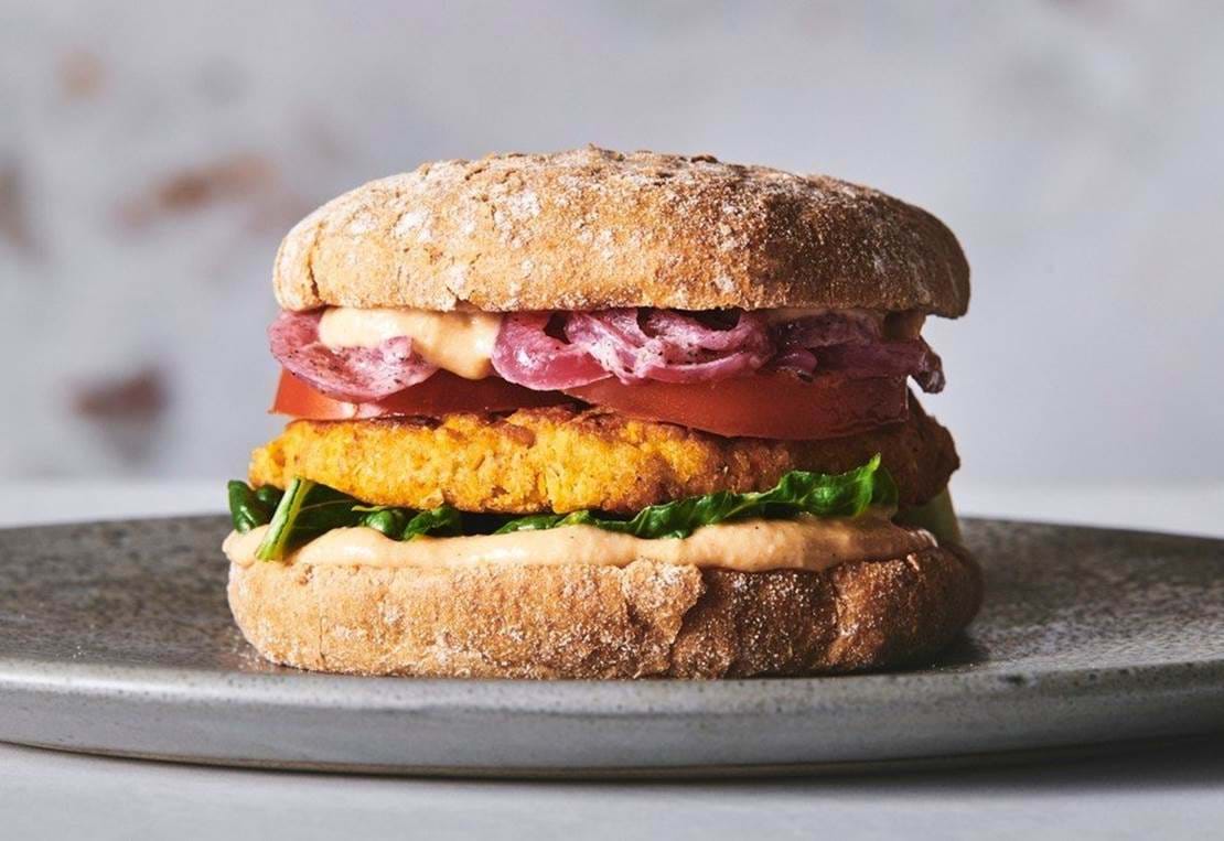 9Fc72d6c 3930 11E9 81D1 0A586460a90e Classic Burger Copy (1)